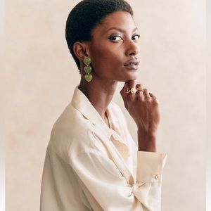 Erica heart earrings, green, sold out online
SÉZANE